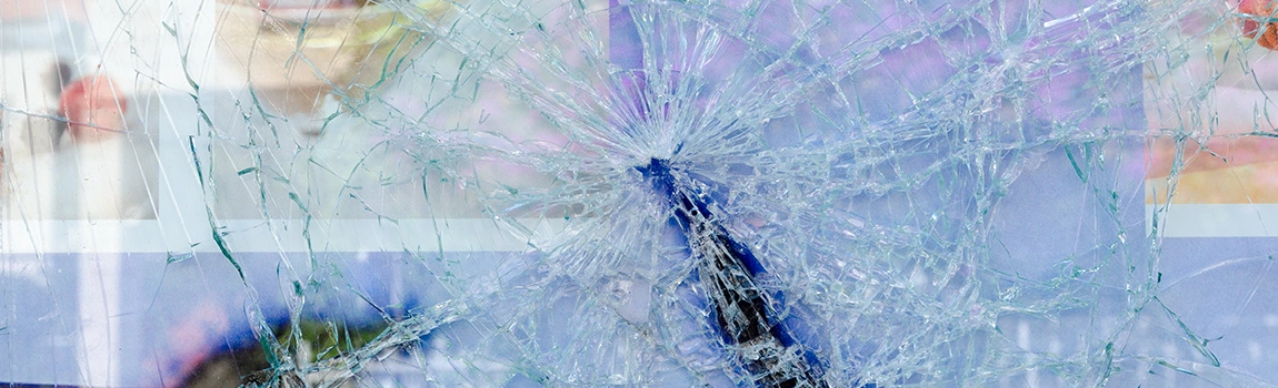 Window Broken Glass Repair in Hallandale Beach, FL
