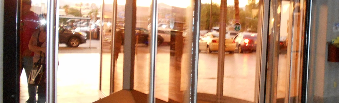 Storefront Glass Repair Cost in Hallandale Beach, FL
